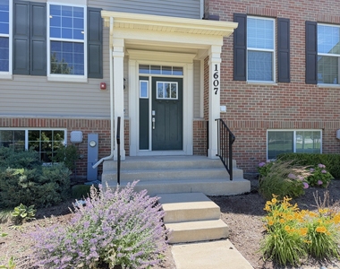 1607 Carlstedt Drive - Photo Thumbnail 1