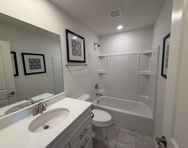 1607 Carlstedt Drive - Photo Thumbnail 10
