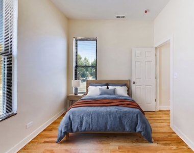 3201 S Normal Avenue - Photo Thumbnail 7