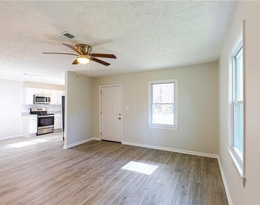 4283 E Paulding Drive - Photo Thumbnail 1