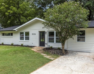 3026 Brook Drive - Photo Thumbnail 2