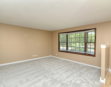 930 Sharon Lane - Photo Thumbnail 4