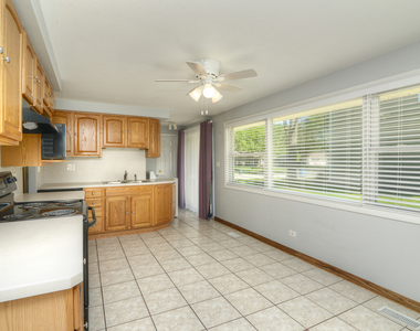930 Sharon Lane - Photo Thumbnail 11