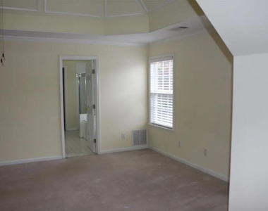 12442 Waterside Drive - Photo Thumbnail 12