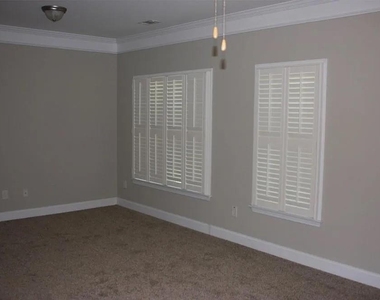 12442 Waterside Drive - Photo Thumbnail 16