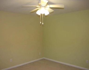 12442 Waterside Drive - Photo Thumbnail 14