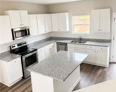 701 Bryson Lake Circle - Photo Thumbnail 1