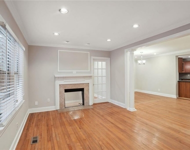 99 Bates Avenue Ne - Photo Thumbnail 2