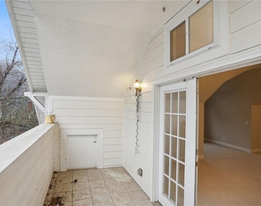 99 Bates Avenue Ne - Photo Thumbnail 22