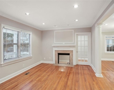 99 Bates Avenue Ne - Photo Thumbnail 1