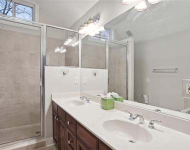 99 Bates Avenue Ne - Photo Thumbnail 17