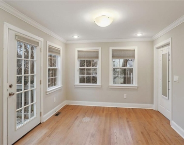 99 Bates Avenue Ne - Photo Thumbnail 15