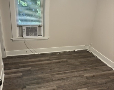 1023 Dean Street - Photo Thumbnail 10