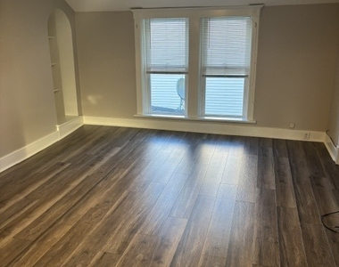 1023 Dean Street - Photo Thumbnail 7