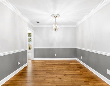 46 Mount Vernon Circle - Photo Thumbnail 7