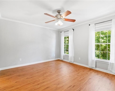 46 Mount Vernon Circle - Photo Thumbnail 18