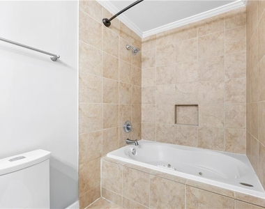 46 Mount Vernon Circle - Photo Thumbnail 20