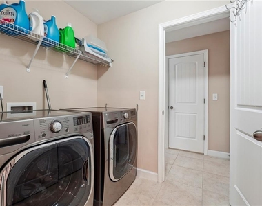 4305 Holton Avenue - Photo Thumbnail 19