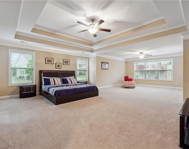 4305 Holton Avenue - Photo Thumbnail 20