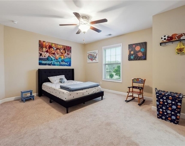 4305 Holton Avenue - Photo Thumbnail 17