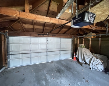 5819 S Narragansett Avenue - Photo Thumbnail 10
