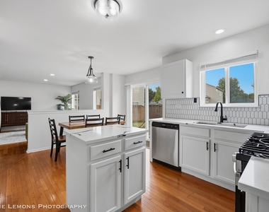 6816 Twin Falls Drive - Photo Thumbnail 10