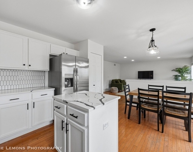 6816 Twin Falls Drive - Photo Thumbnail 9