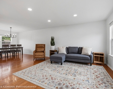 6816 Twin Falls Drive - Photo Thumbnail 3