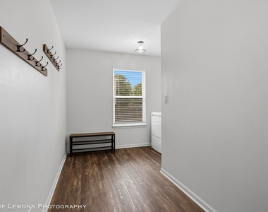 6816 Twin Falls Drive - Photo Thumbnail 14