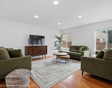 6816 Twin Falls Drive - Photo Thumbnail 11