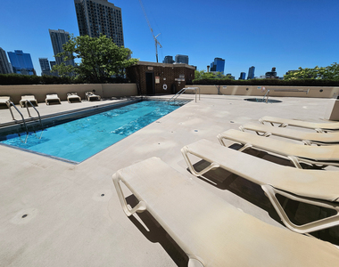 600 N Kingsbury Street - Photo Thumbnail 14
