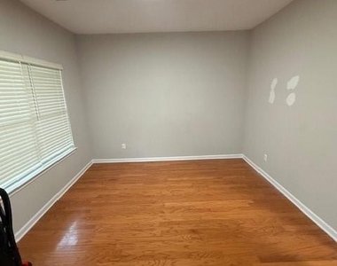 7098 Cavender Drive Sw - Photo Thumbnail 3