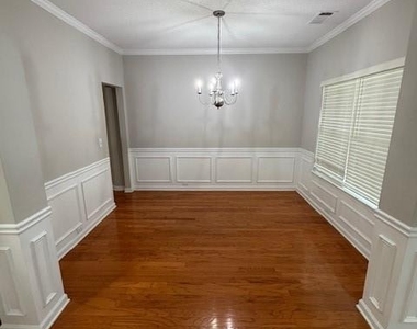 7098 Cavender Drive Sw - Photo Thumbnail 2