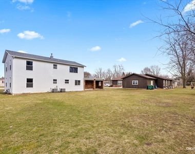 1643 Park Avenue - Photo Thumbnail 16