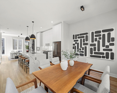 4246 W Belmont Avenue - Photo Thumbnail 9