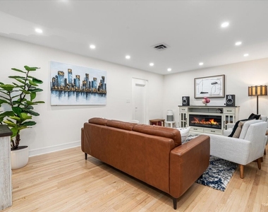 3521 Forest Avenue - Photo Thumbnail 5