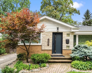 3521 Forest Avenue - Photo Thumbnail 3