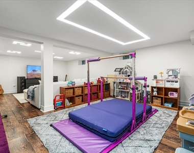 3521 Forest Avenue - Photo Thumbnail 24