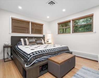 3521 Forest Avenue - Photo Thumbnail 17