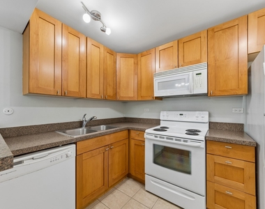 10111 Old Orchard Court - Photo Thumbnail 3