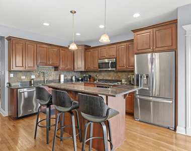 17943 Fountain Circle - Photo Thumbnail 11