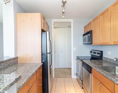 655 W Irving Park Road - Photo Thumbnail 7