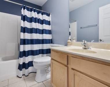 460 Vaughn Circle - Photo Thumbnail 15