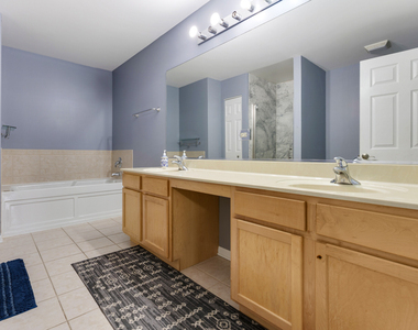 460 Vaughn Circle - Photo Thumbnail 12