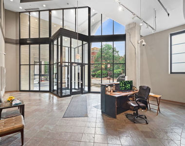 811 W 15th Place - Photo Thumbnail 15