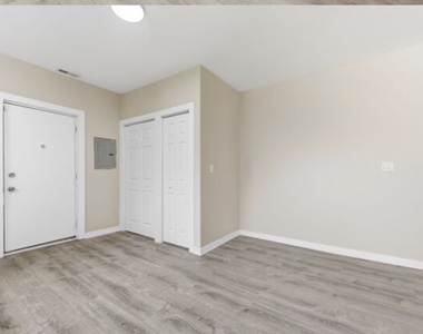 7741 S Phillips Avenue - Photo Thumbnail 14