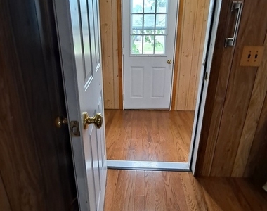301 Richards Street - Photo Thumbnail 6