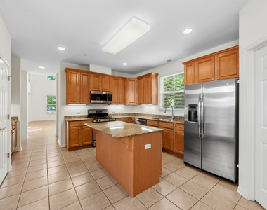1925 Brentwood Road - Photo Thumbnail 10