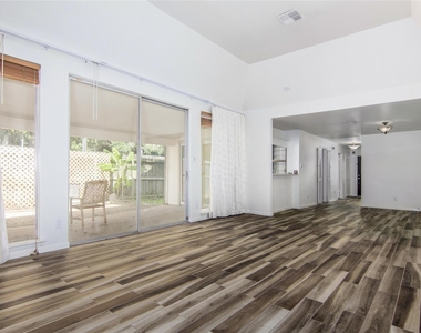 4800 Palmetto Street - Photo Thumbnail 5