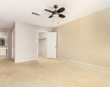 4800 Palmetto Street - Photo Thumbnail 10